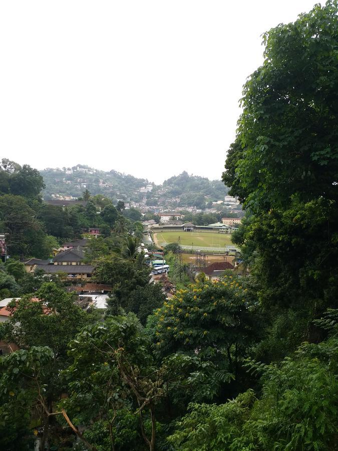 Kandy Dilruk Homestay Luaran gambar